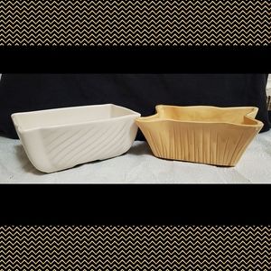 Set Of 2 Vintage Planters